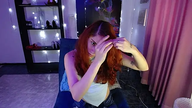 IsaBaileys  online show from 02/06/25, 07:07