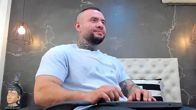 BruceDallas online show from 12/06/24, 12:02