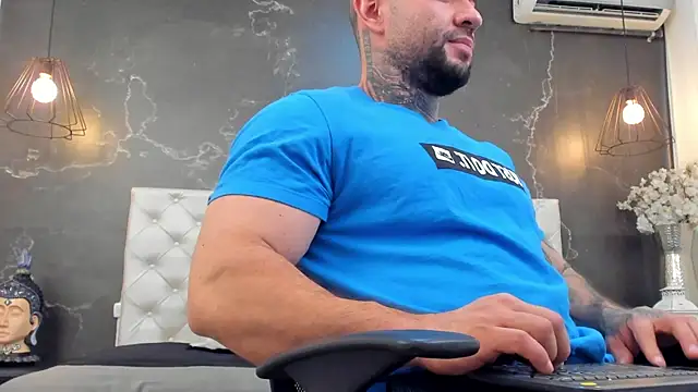 BruceDallas online show from 12/07/24, 02:20