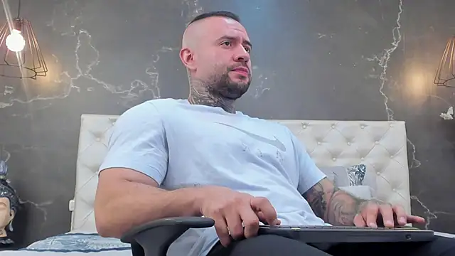 BruceDallas online show from 01/11/25, 11:46