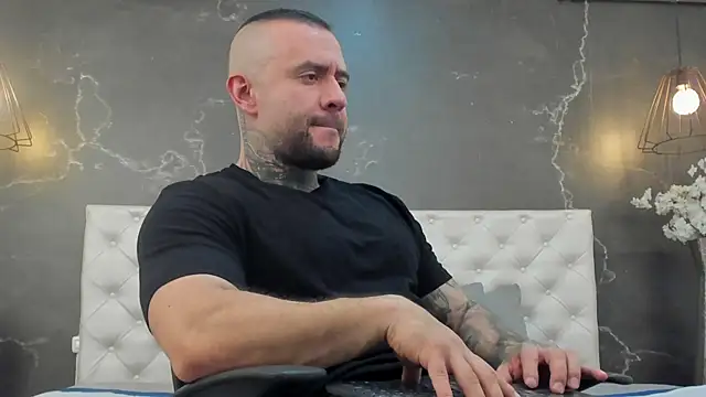 BruceDallas online show from 02/13/25, 12:35