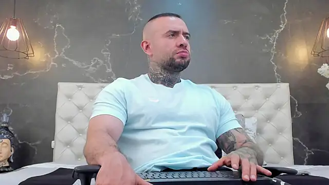 BruceDallas online show from 03/20/25, 03:13