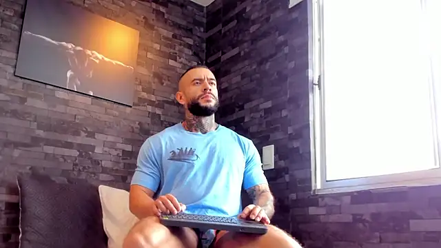 BruceDallas online show from 09/22/25, 01:35