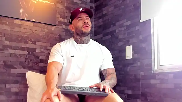 BruceDallas online show from 02/02/26, 09:13