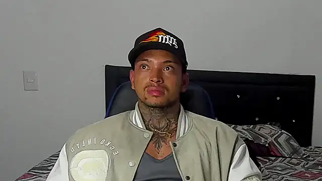 Stiven collins online show from 02/08/25, 08:31