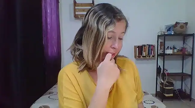 charlott ponce online show from 03/19/25, 05:28