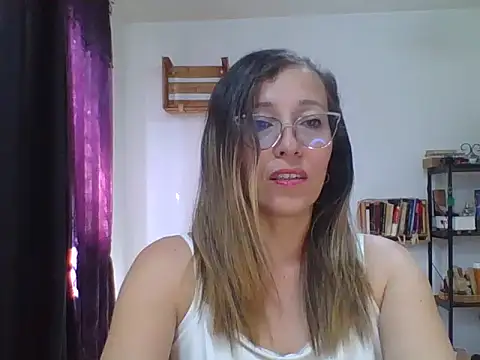 charlott ponce online show from 11/18/25, 06:56