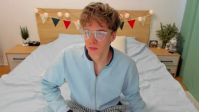 Fandi 777 online show from 01/13/25, 08:26