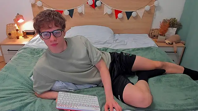 Fandi 777 online show from 11/09/25, 06:12