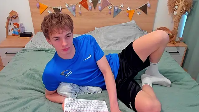 Snapshot of Fandi_777 chatting on 02/20/26, 11:00 Fandi 777 online show from 02/20/26, 11:00