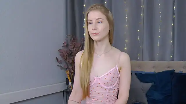 VioletiSwone online show from 02/09/25, 05:29