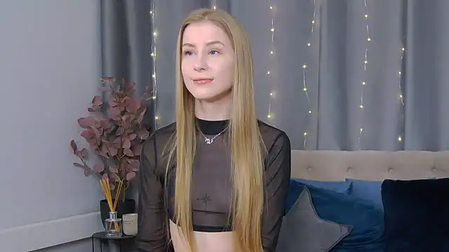 VioletiSwone online show from 02/19/25, 11:38