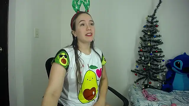 Snapshot of LauraSofia_Cam chatting on 12/20/25, 09:16 LauraSofia Cam online show from 12/20/25, 09:16