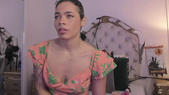 lexa 25  online show from 10/30/25, 12:28