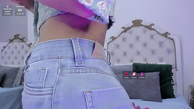 lexa 25  online show from 11/13/25, 11:42