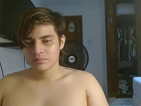 Snapshot of BadBunny_69 chatting on 02/22/26, 05:51 BadBunny 69 online show from 02/22/26, 05:51