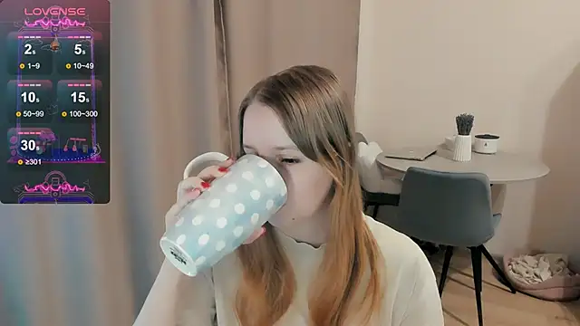 Snapshot of Alyaley chatting on 02/17/25, 04:04 Alyaley online show from 02/17/25, 04:04