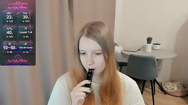 Snapshot of Alyaley chatting on 02/28/25, 12:42 Alyaley online show from 02/28/25, 12:42