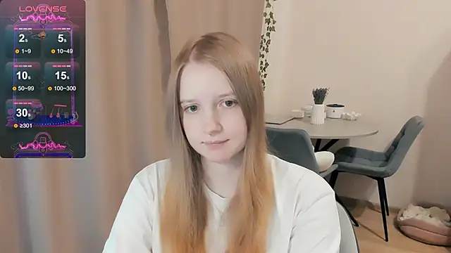 Snapshot of Alyaley chatting on 09/17/25, 07:54 Alyaley online show from 09/17/25, 07:54