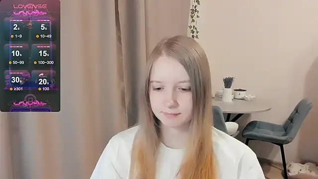 Snapshot of Alyaley chatting on 09/29/25, 05:29 Alyaley online show from 09/29/25, 05:29