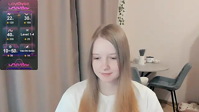 Snapshot of Alyaley chatting on 10/04/25, 08:29 Alyaley online show from 10/04/25, 08:29