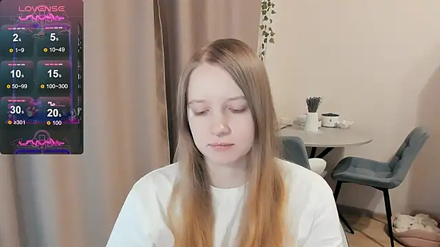 Snapshot of Alyaley chatting on 10/06/25, 08:39 Alyaley online show from 10/06/25, 08:39