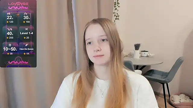 Snapshot of Alyaley chatting on 10/10/25, 06:34 Alyaley online show from 10/10/25, 06:34