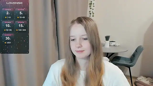 Snapshot of Alyaley chatting on 10/24/25, 05:20 Alyaley online show from 10/24/25, 05:20