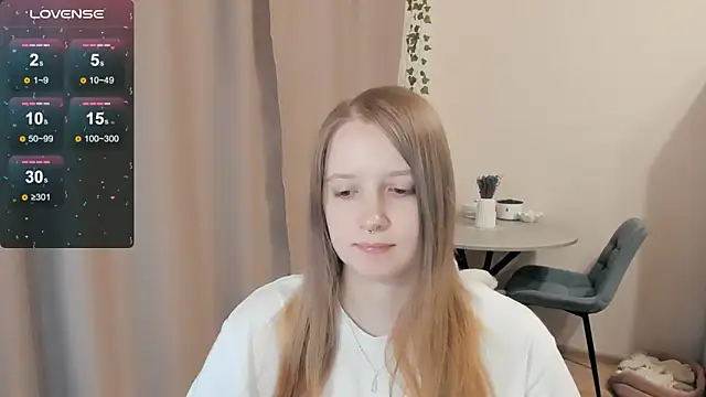 Snapshot of Alyaley chatting on 10/26/25, 05:35 Alyaley online show from 10/26/25, 05:35