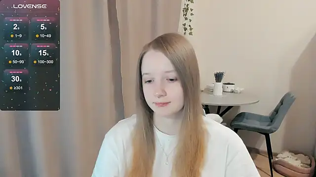 Snapshot of Alyaley chatting on 10/29/25, 03:20 Alyaley online show from 10/29/25, 03:20