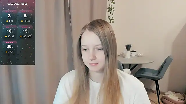 Snapshot of Alyaley chatting on 11/03/25, 08:37 Alyaley online show from 11/03/25, 08:37