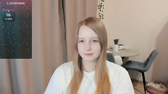 Snapshot of Alyaley chatting on 11/12/25, 02:01 Alyaley online show from 11/12/25, 02:01