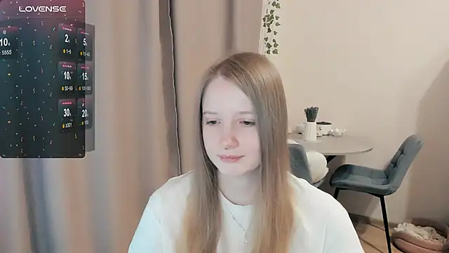 Snapshot of Alyaley chatting on 11/17/25, 05:41 Alyaley online show from 11/17/25, 05:41