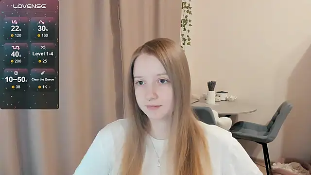 Snapshot of Alyaley chatting on 11/23/25, 01:05 Alyaley online show from 11/23/25, 01:05