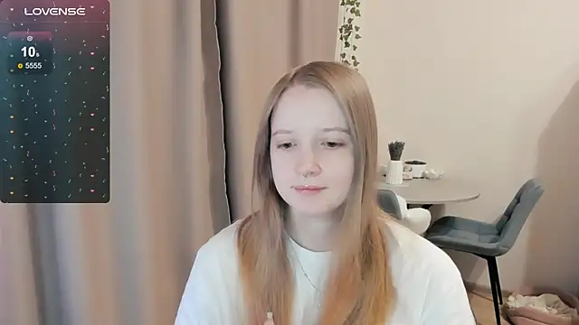 Snapshot of Alyaley chatting on 11/25/25, 03:50 Alyaley online show from 11/25/25, 03:50