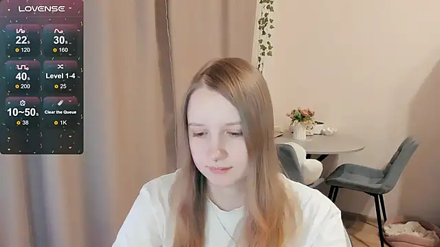 Snapshot of Alyaley chatting on 11/29/25, 01:25 Alyaley online show from 11/29/25, 01:25