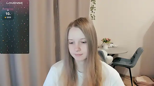 Snapshot of Alyaley chatting on 12/03/25, 08:45 Alyaley online show from 12/03/25, 08:45