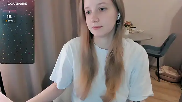 Snapshot of Alyaley chatting on 06/02/26, 06:43 Alyaley online show from 06/02/26, 06:43