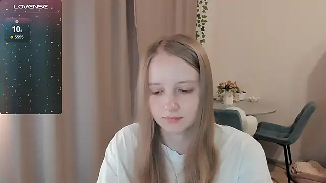Snapshot of Alyaley chatting on 06/13/26, 05:22 Alyaley online show from 06/13/26, 05:22