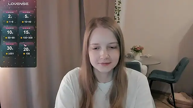 Snapshot of Alyaley chatting on 06/19/26, 11:36 Alyaley online show from 06/19/26, 11:36