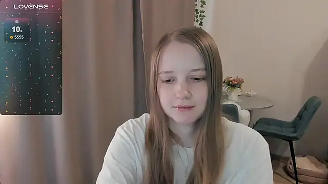 Snapshot of Alyaley chatting on 06/20/26, 11:13 Alyaley online show from 06/20/26, 11:13