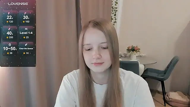Snapshot of Alyaley chatting on 06/22/26, 11:40 Alyaley online show from 06/22/26, 11:40