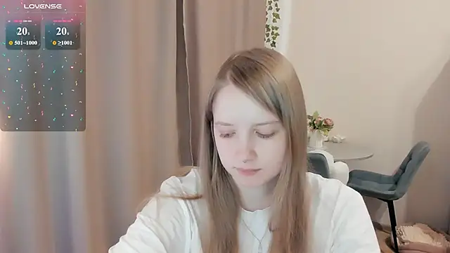 Snapshot of Alyaley chatting on 07/06/26, 10:01 Alyaley online show from 07/06/26, 10:01