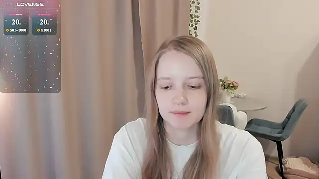 Snapshot of Alyaley chatting on 07/06/26, 03:03 Alyaley online show from 07/06/26, 03:03