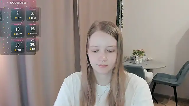 Snapshot of Alyaley chatting on 07/13/26, 10:51 Alyaley online show from 07/13/26, 10:51