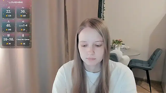 Snapshot of Alyaley chatting on 07/17/26, 02:45 Alyaley online show from 07/17/26, 02:45