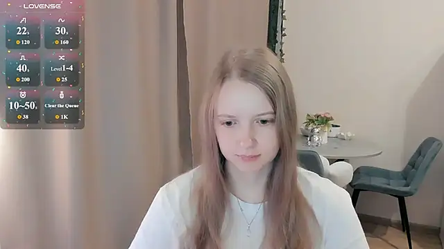 Snapshot of Alyaley chatting on 07/18/26, 07:56 Alyaley online show from 07/18/26, 07:56