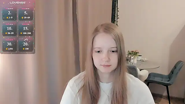 Snapshot of Alyaley chatting on 07/19/26, 08:18 Alyaley online show from 07/19/26, 08:18