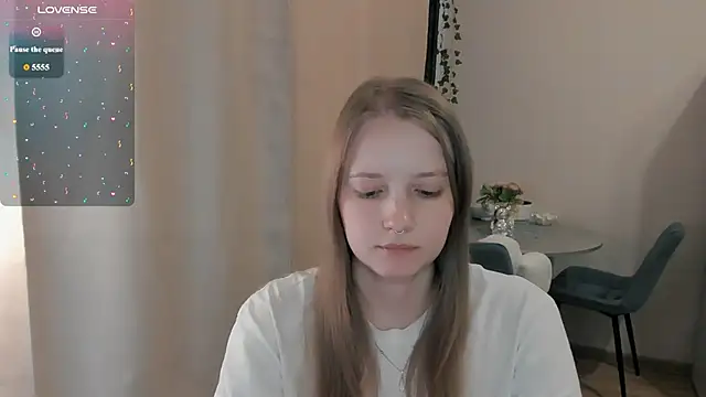 Snapshot of Alyaley chatting on 07/25/26, 11:41 Alyaley online show from 07/25/26, 11:41