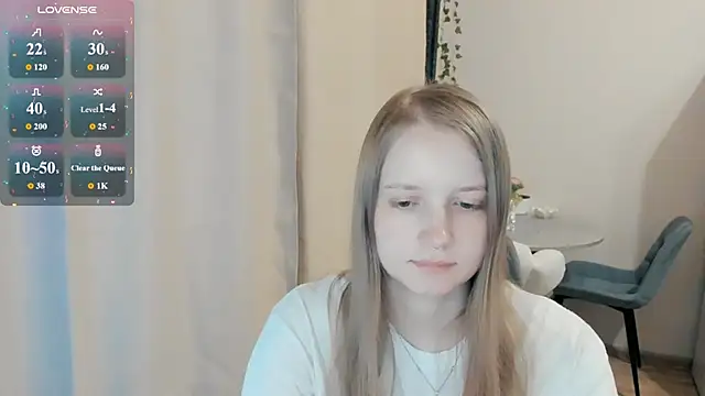 Snapshot of Alyaley chatting on 07/28/26, 07:39 Alyaley online show from 07/28/26, 07:39
